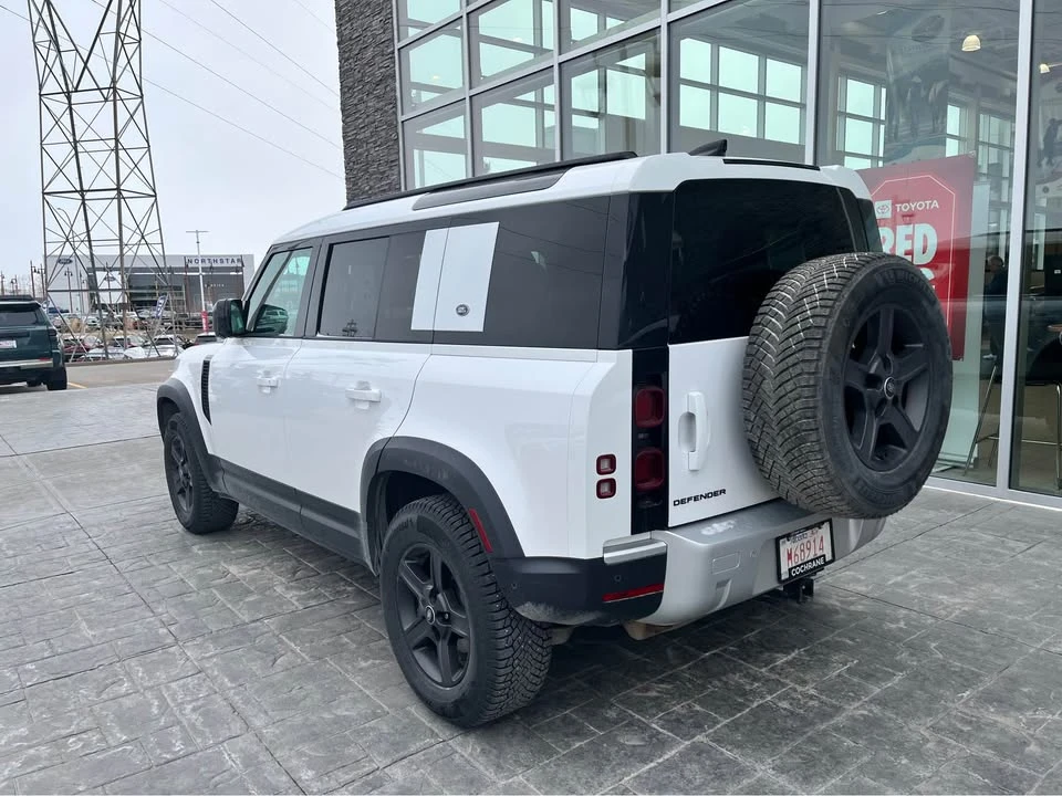 2022 Land Rover Defender L663 - Image 2 of 5