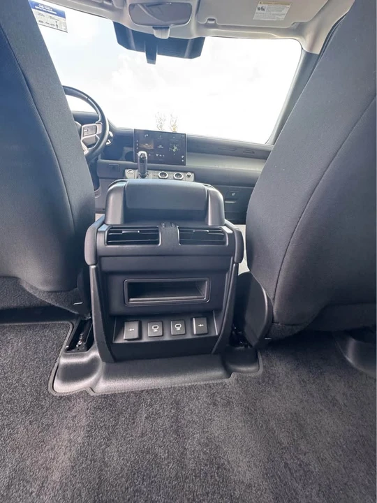 2022 Land Rover Defender L663 - Image 15 of 19