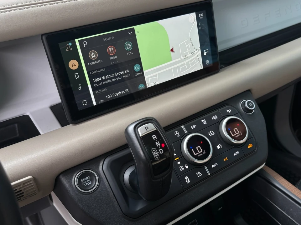 2022 Land Rover - Image 14 of 31