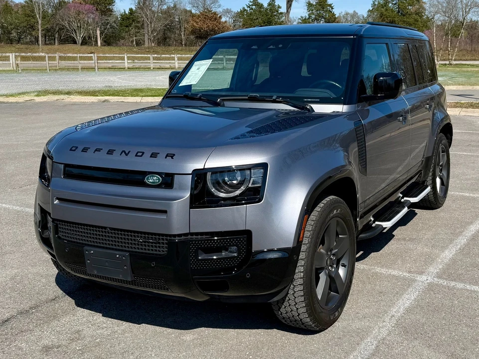2022 Land Rover Defender L663 - Image 2 of 21