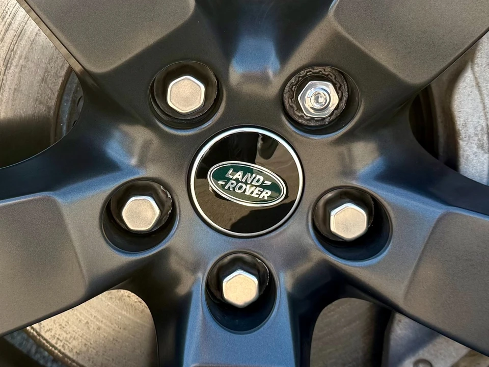 2022 Land Rover Defender L663 - Image 19 of 21