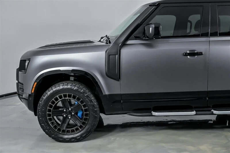 2022 Land Rover Defender L663 - Image 7 of 21