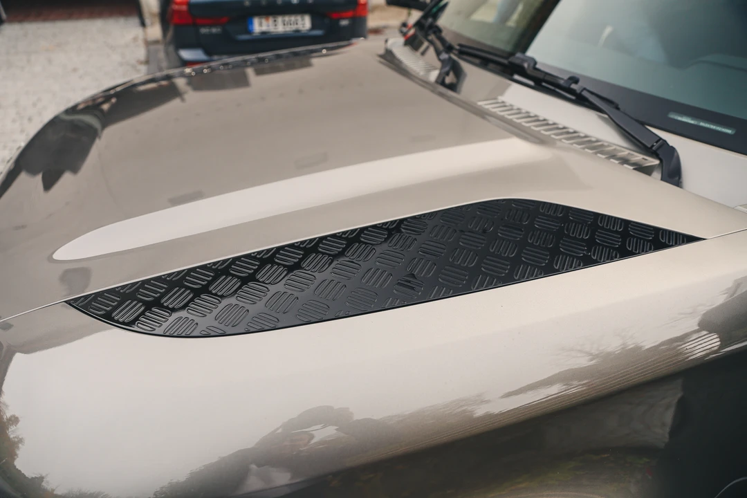 2022 Land Rover Defender L663 - Image 12 of 31