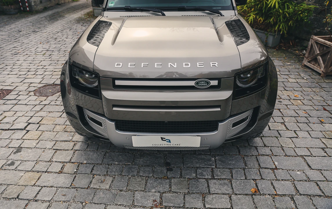 2022 Land Rover Defender L663 - Image 15 of 31