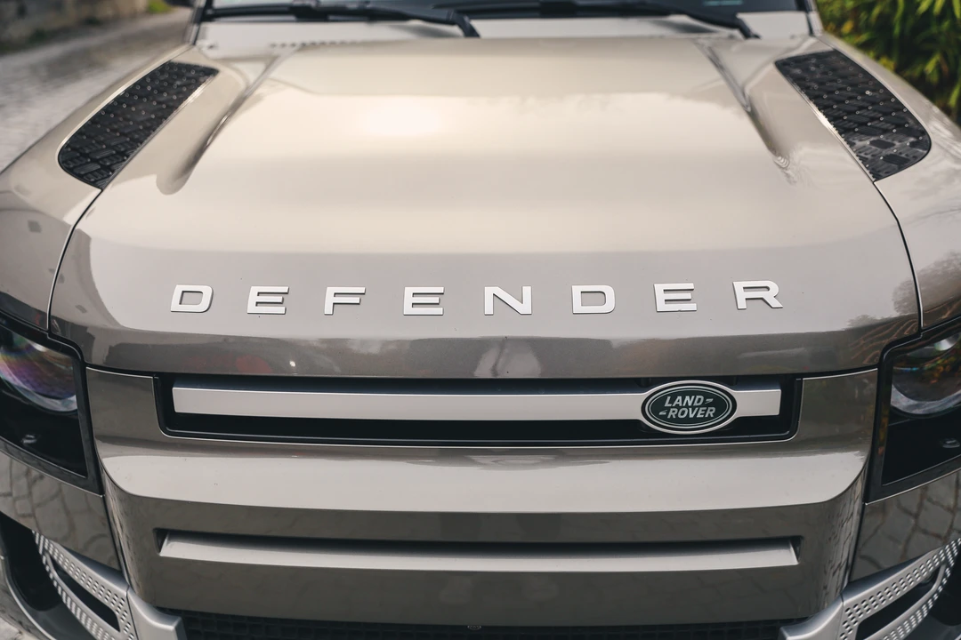 2022 Land Rover Defender L663 - Image 17 of 31