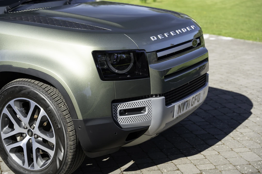 2022 Land Rover Defender L663 - Image 23 of 31