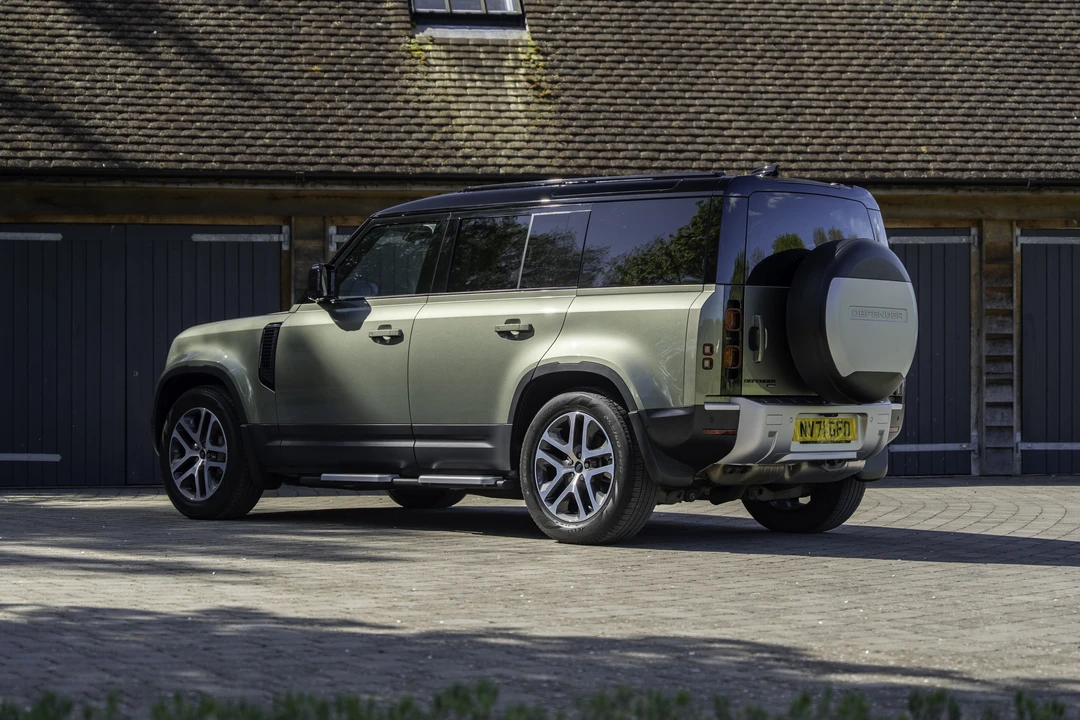 2022 Land Rover Defender L663 - Image 7 of 31