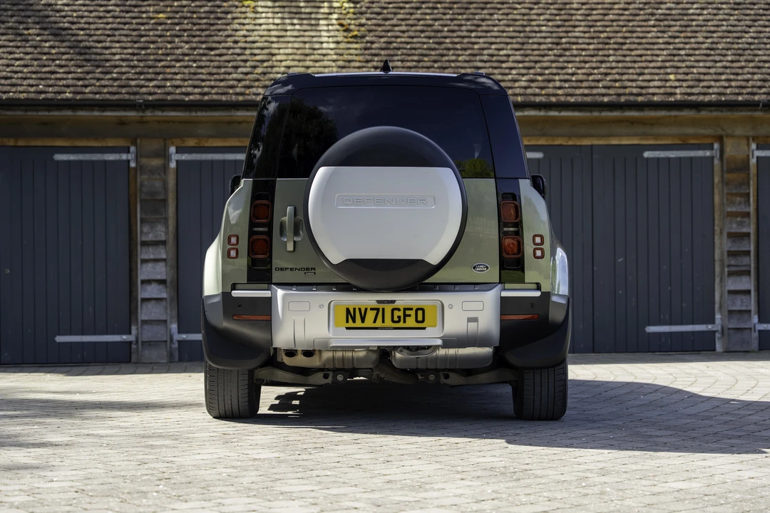 2022 Land Rover Defender L663 - Image 6 of 31