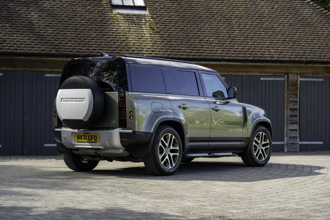 2022 Land Rover Defender L663 - Image 5 of 31