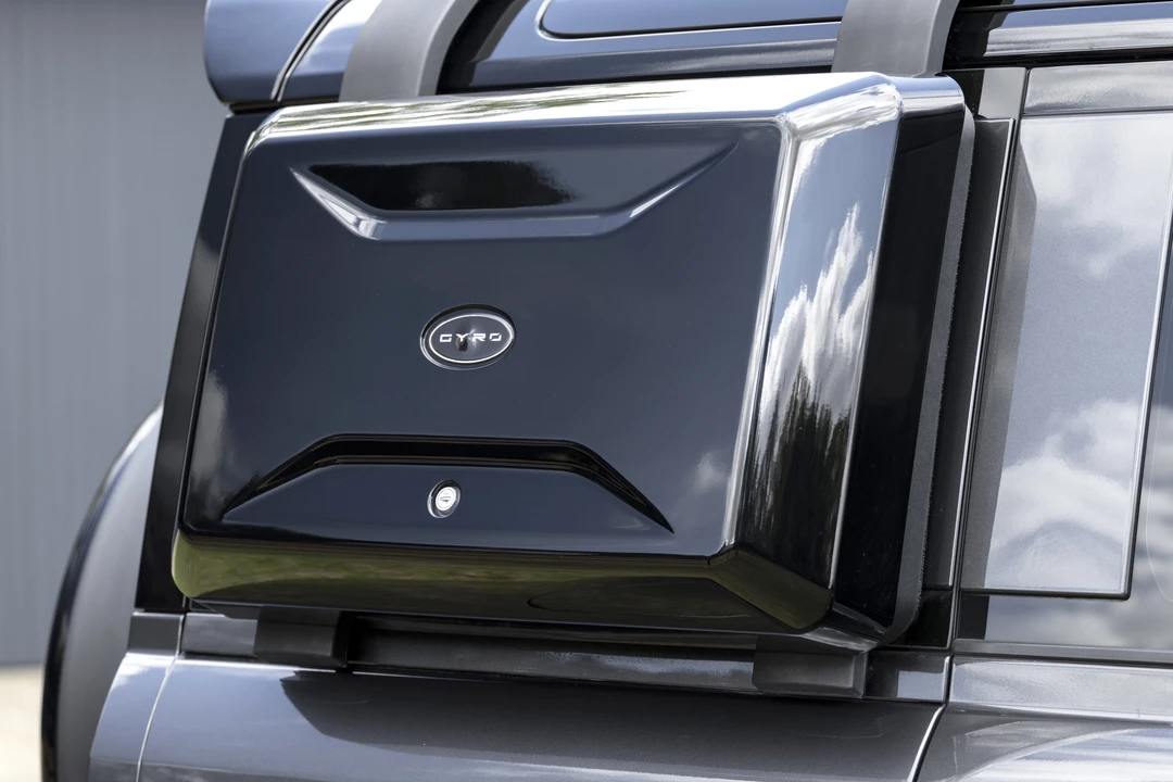 2022 Land Rover Defender L663 - Image 17 of 31