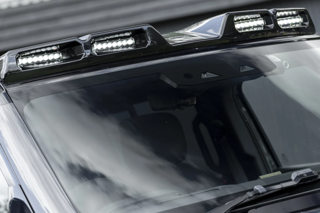 2022 Land Rover Defender L663 - Image 19 of 31