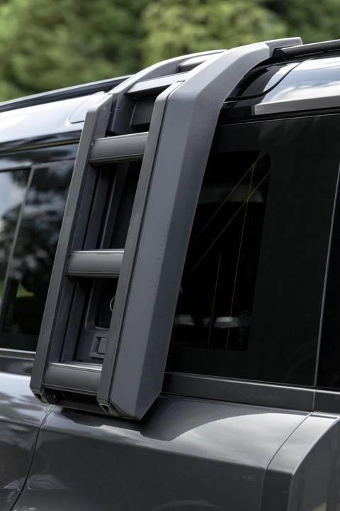 2022 Land Rover Defender L663 - Image 27 of 31