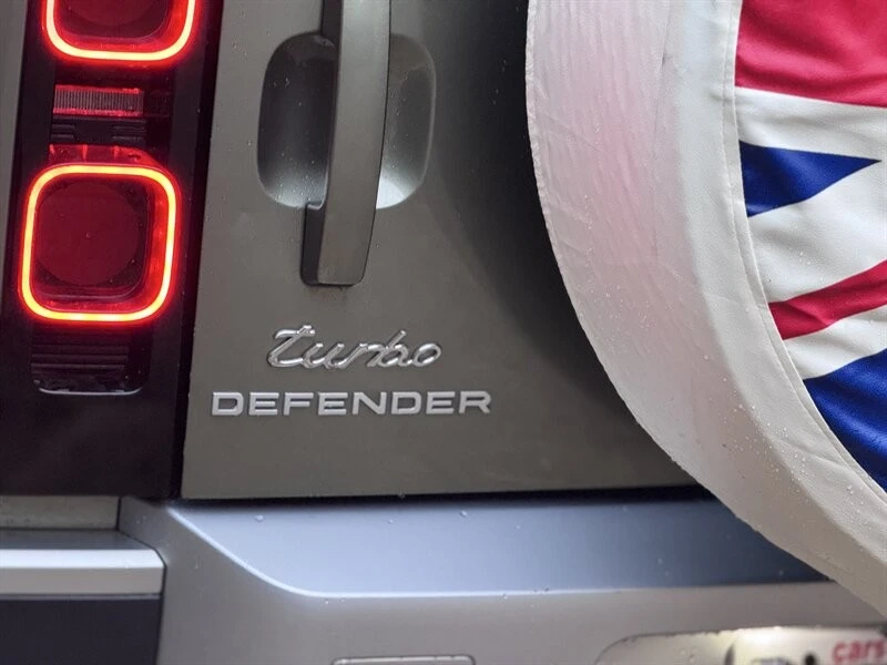 2022 Land Rover Defender L663 - Image 13 of 21