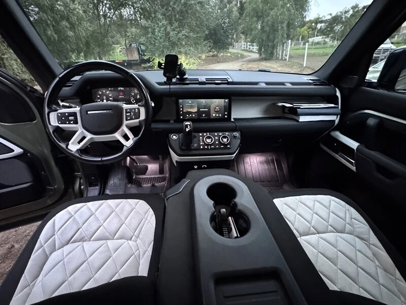 2022 Land Rover Defender L663 - Image 3 of 12