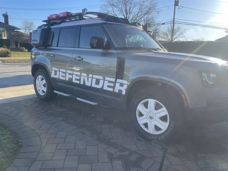 2022 Land Rover Defender L663 - Image 2 of 21