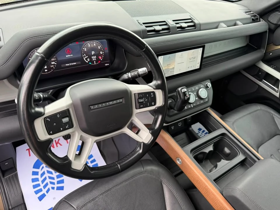 2022 Land Rover Defender L663 - Image 11 of 20