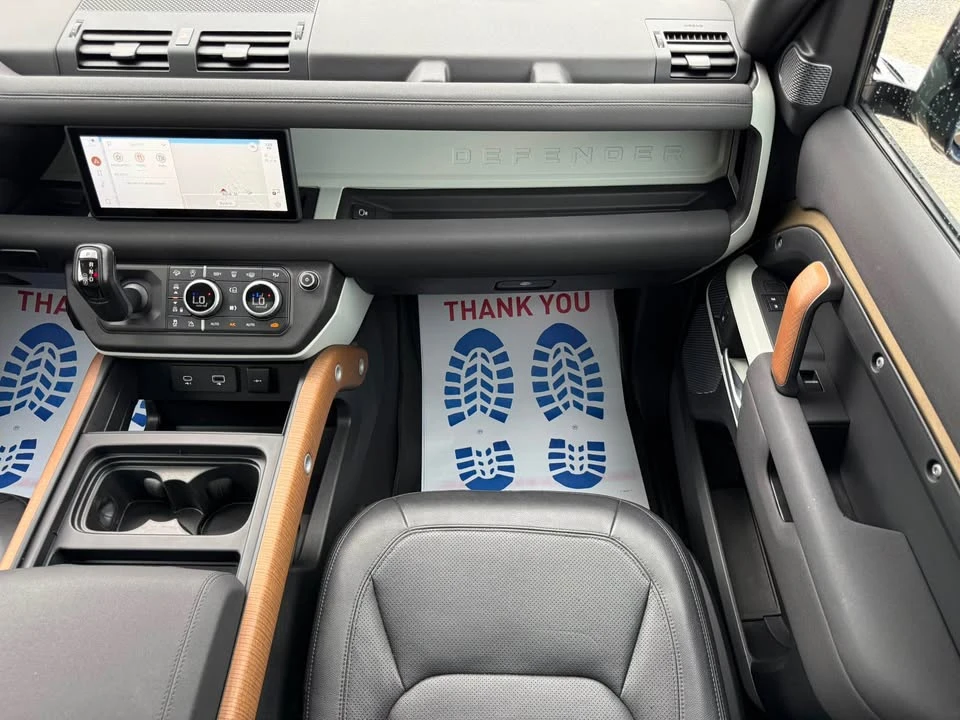 2022 Land Rover Defender L663 - Image 17 of 20