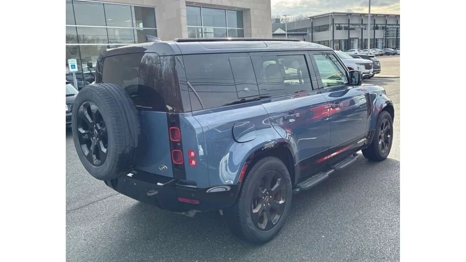 2022 Land Rover Defender L663 - Image 4 of 8