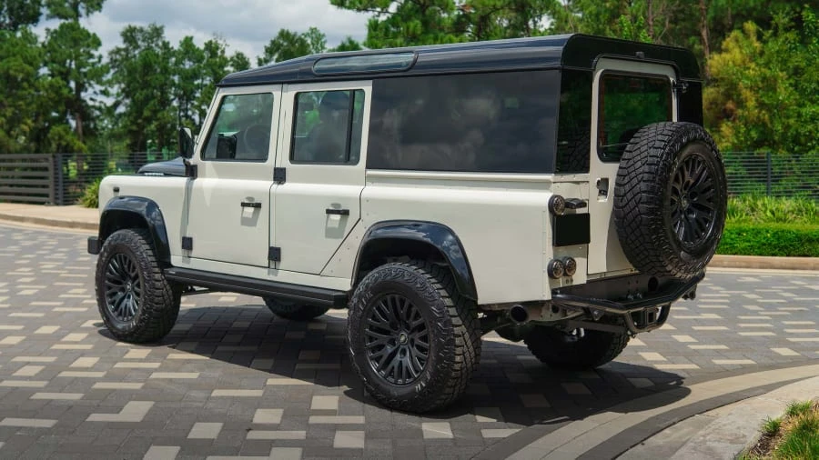 2022 Land Rover Defender L663 - Image 3 of 20