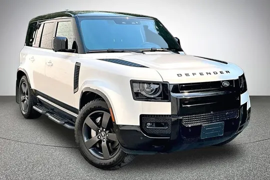 2022 Land Rover Defender 110 P400 X-Dynamic SE