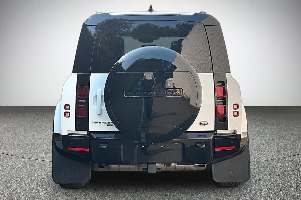 2022 Land Rover Defender L663 - Image 6 of 20