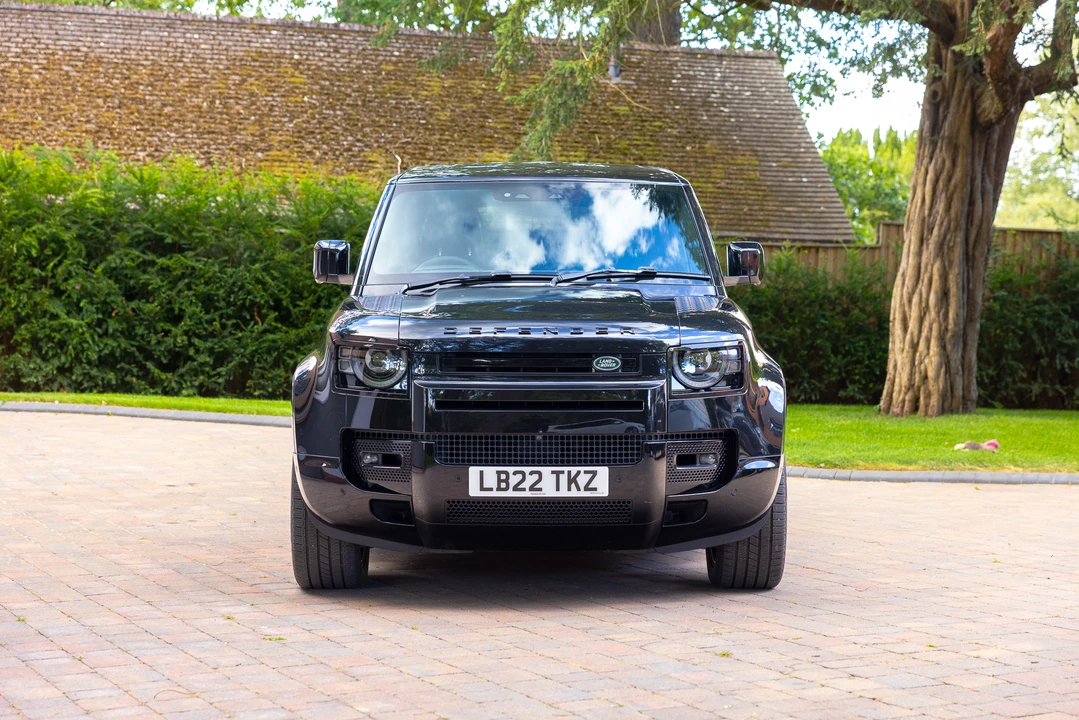 2022 Land Rover Defender L663 - Image 2 of 31