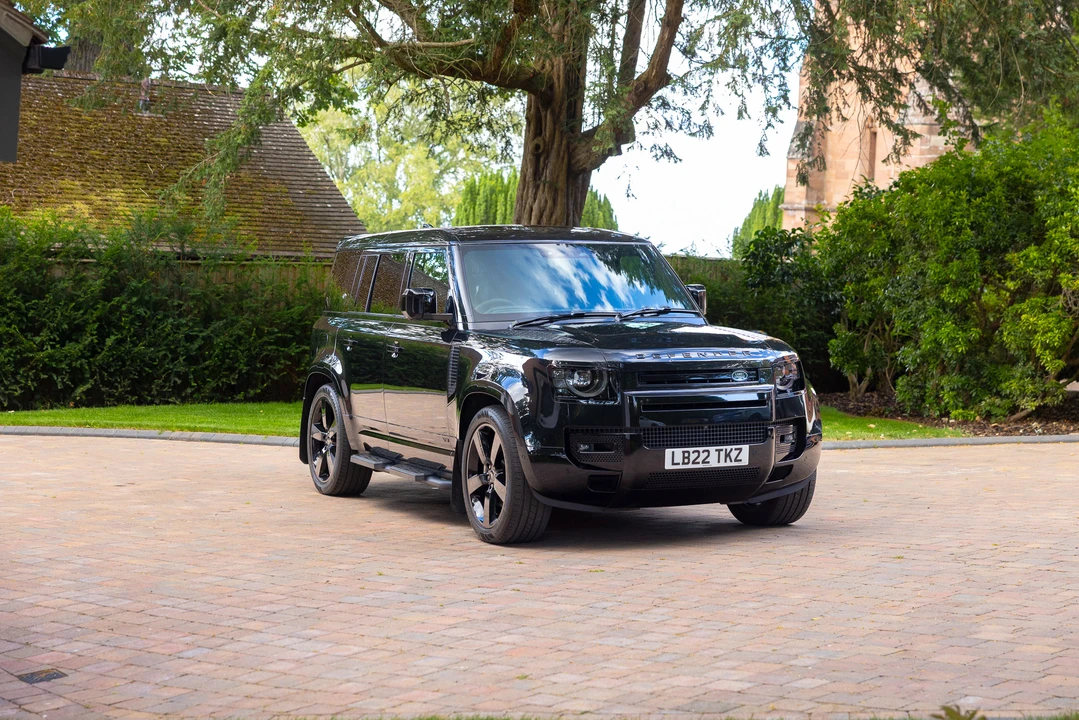 2022 Land Rover Defender L663 - Image 9 of 31