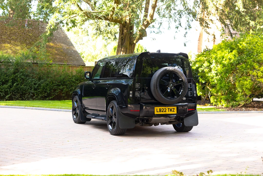 2022 Land Rover Defender L663 - Image 5 of 31