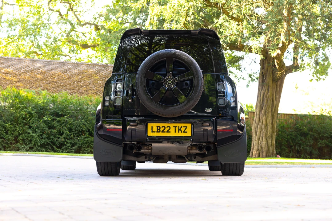 2022 Land Rover Defender L663 - Image 13 of 31