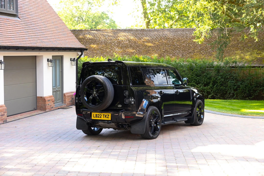 2022 Land Rover Defender L663 - Image 7 of 31