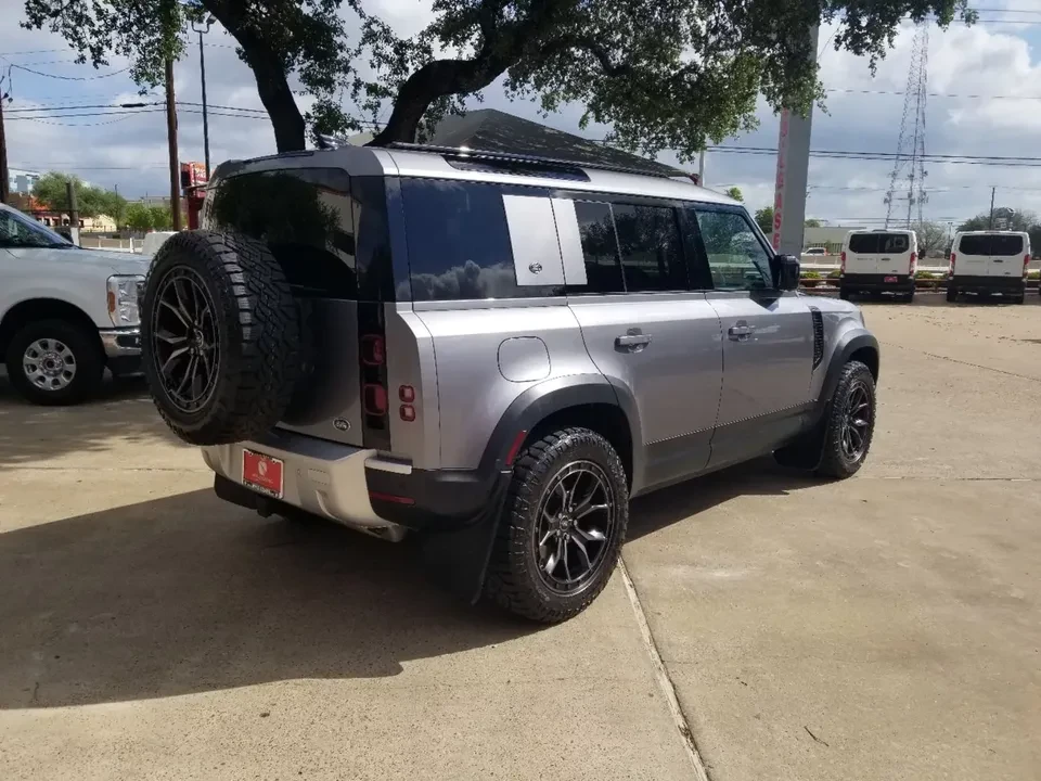 2022 Land Rover Defender L663 - Image 4 of 19