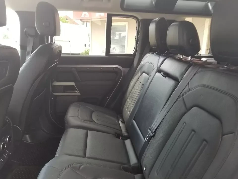 2022 Land Rover Defender L663 - Image 9 of 19