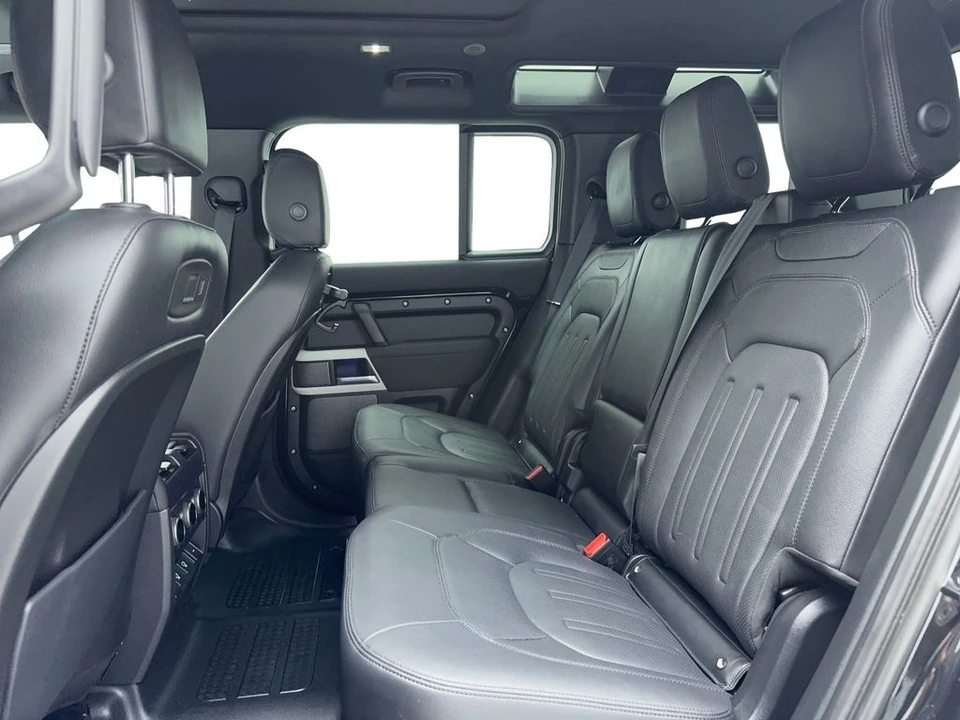 2022 Land Rover Defender L663 - Image 16 of 21
