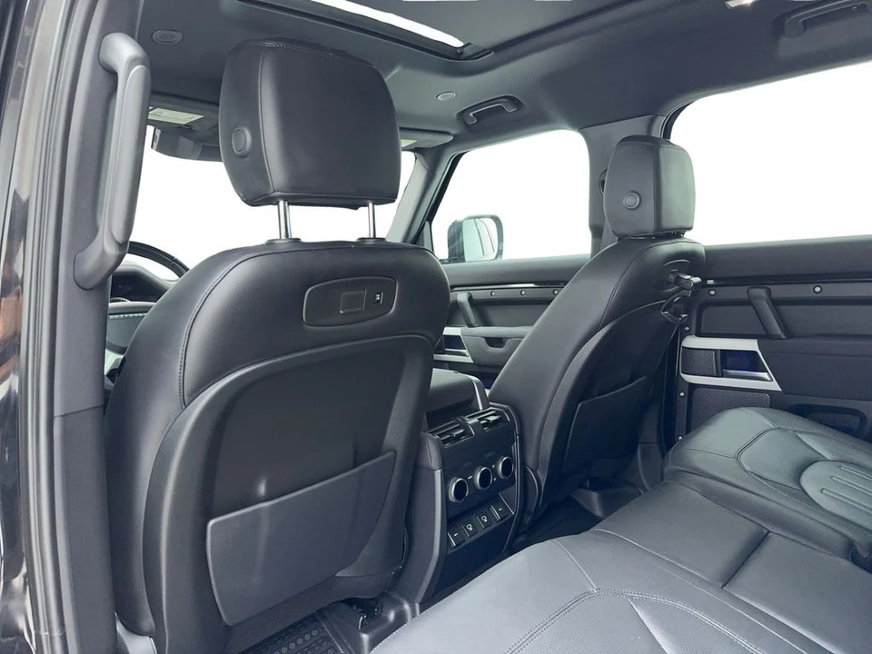 2022 Land Rover Defender L663 - Image 14 of 21