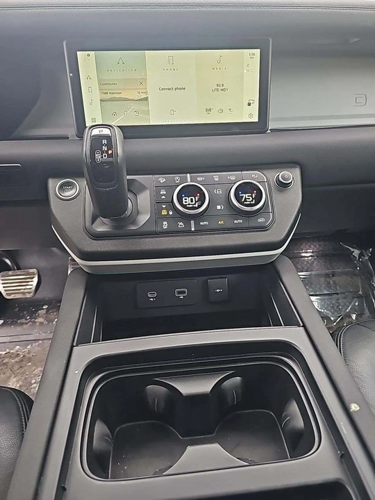 2022 Land Rover Defender L663 - Image 4 of 10