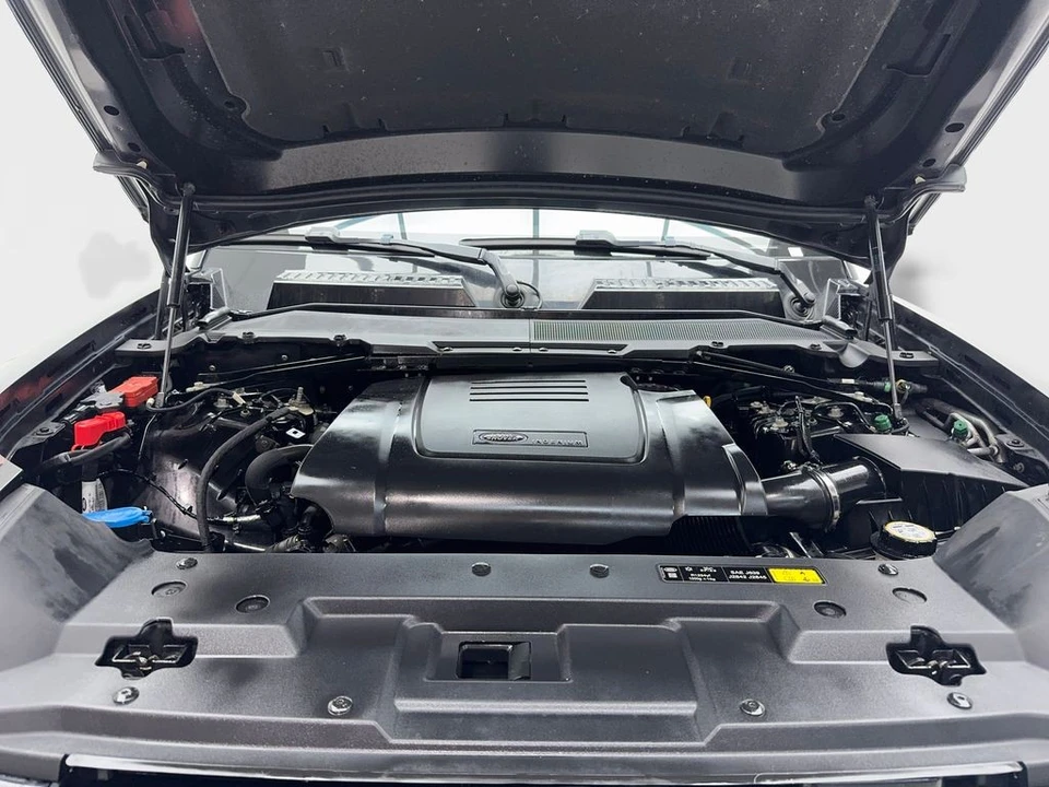 2022 Land Rover Defender L663 - Image 12 of 21