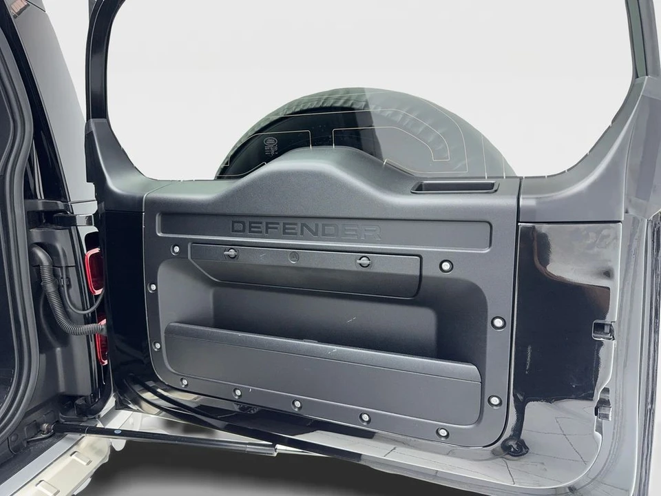2022 Land Rover Defender L663 - Image 20 of 21