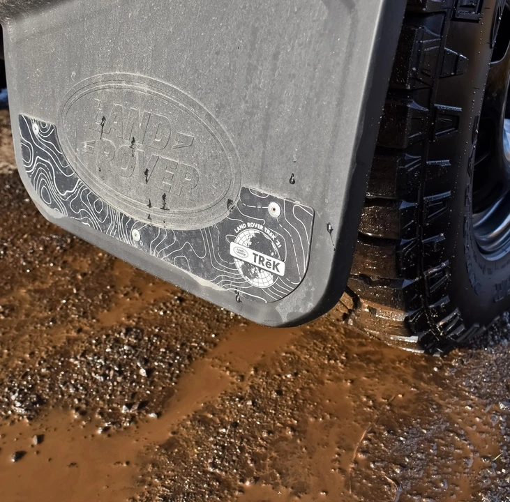 2022 Land Rover Defender L663 - Image 13 of 14