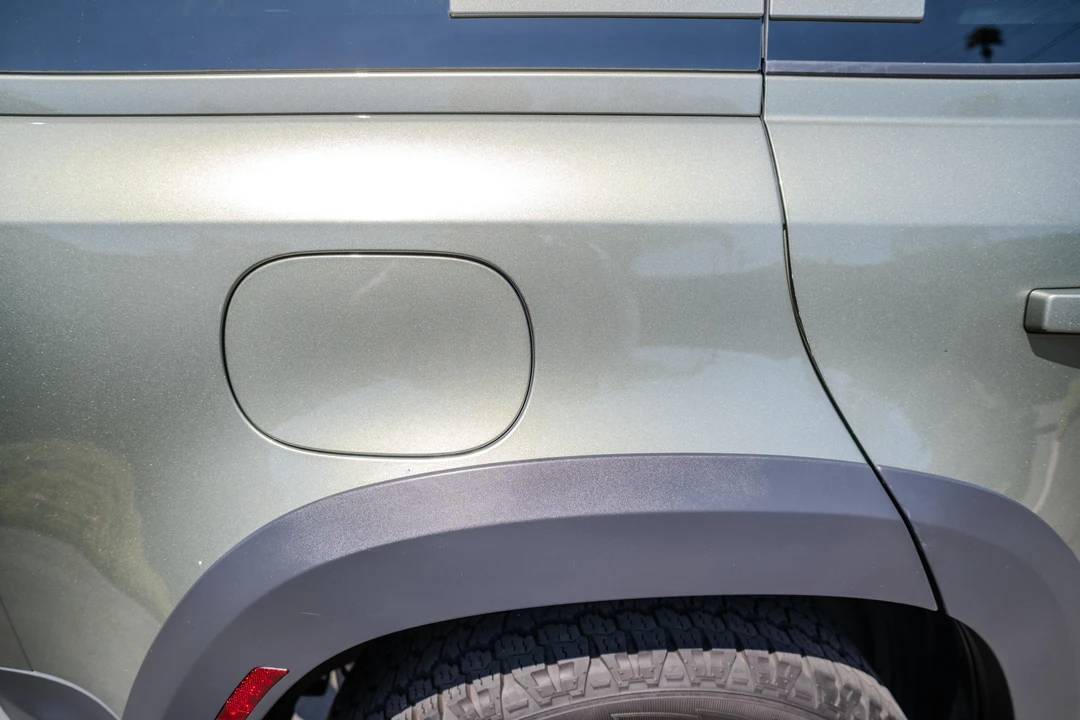 2022 Land Rover Defender L663 - Image 28 of 31