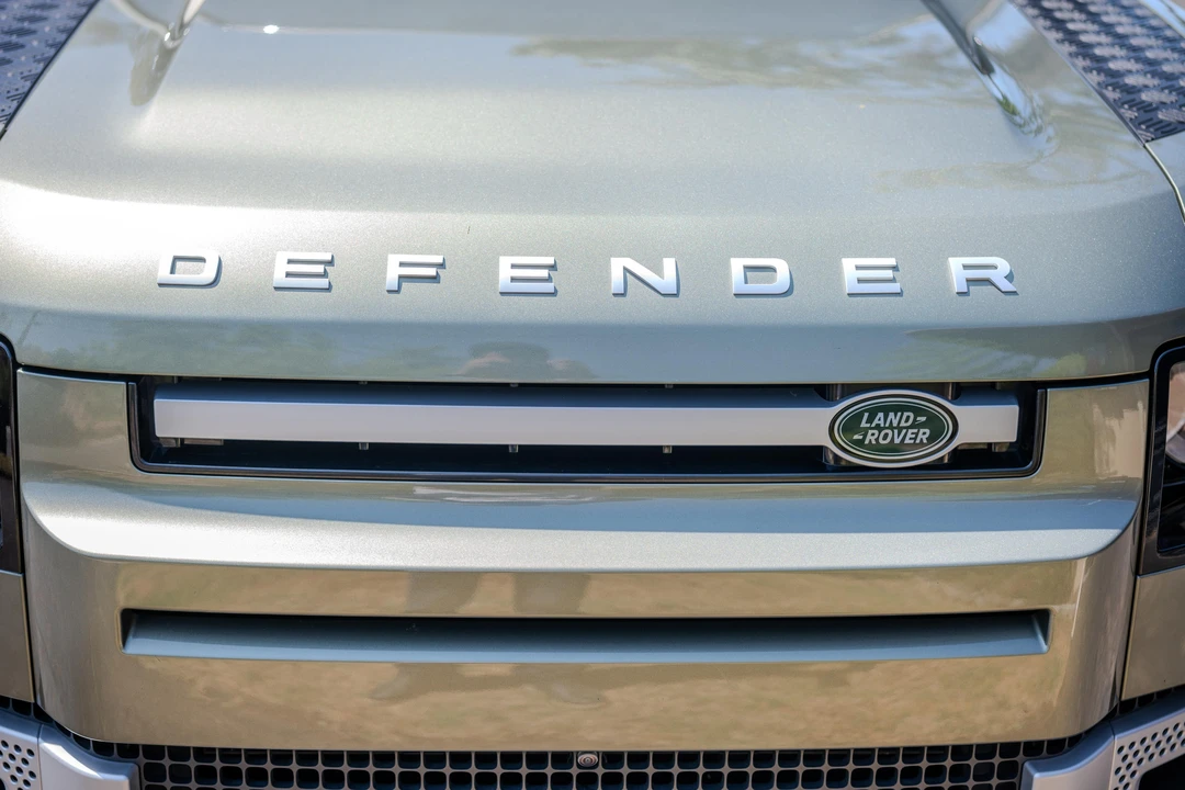 2022 Land Rover Defender L663 - Image 10 of 31