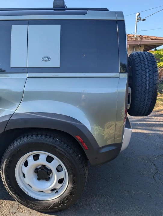 2022 Land Rover Defender L663 - Image 16 of 31