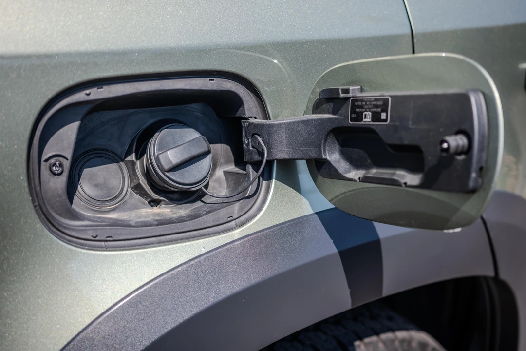 2022 Land Rover Defender L663 - Image 27 of 31