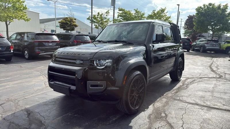 2022 Land Rover Defender L663 - Image 10 of 11