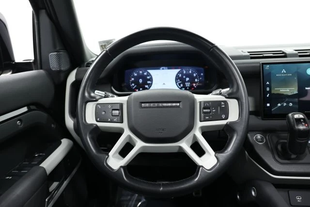 2022 Land Rover Defender L663 - Image 19 of 31