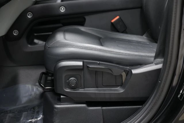2022 Land Rover Defender L663 - Image 13 of 31