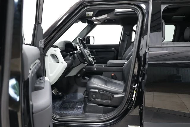 2022 Land Rover Defender L663 - Image 12 of 31
