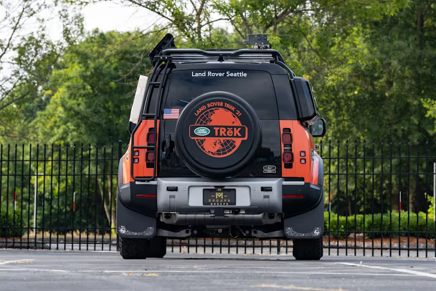 2022 Land Rover Defender L663 - Image 5 of 31