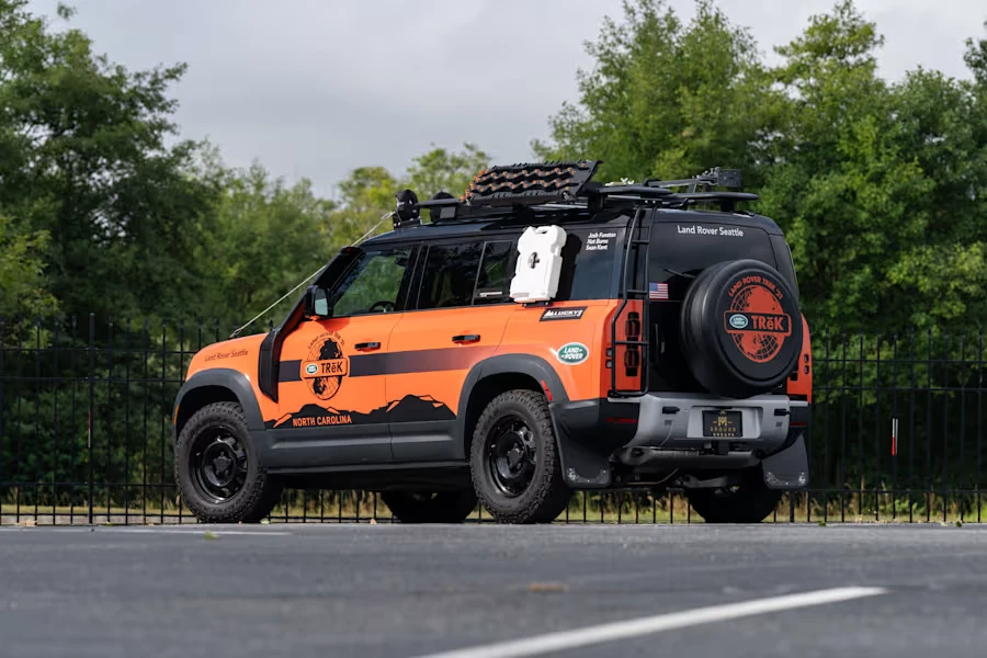 2022 Land Rover Defender L663 - Image 18 of 31