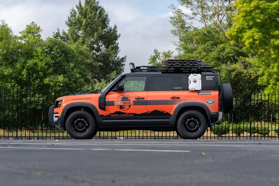 2022 Land Rover Defender L663 - Image 2 of 31