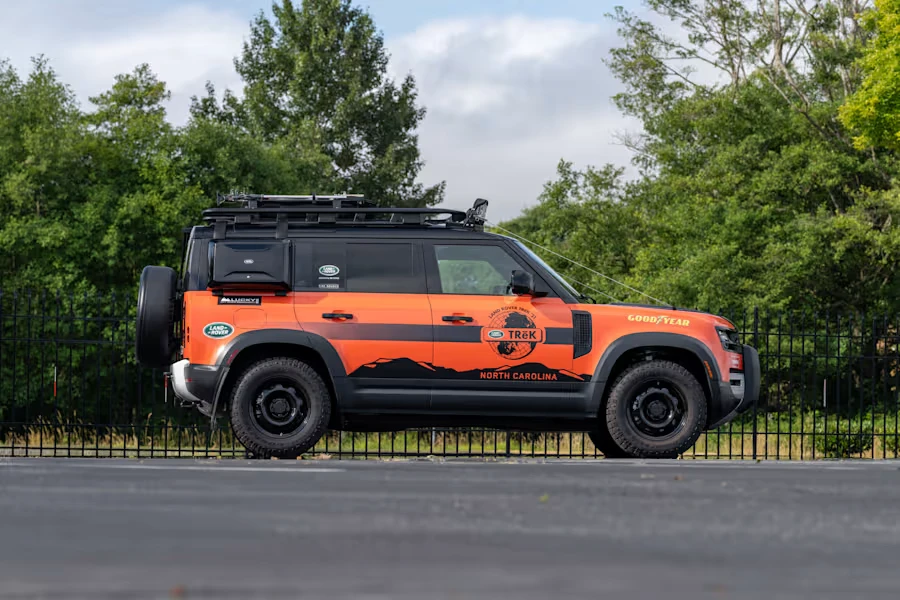 2022 Land Rover Defender L663 - Image 27 of 31